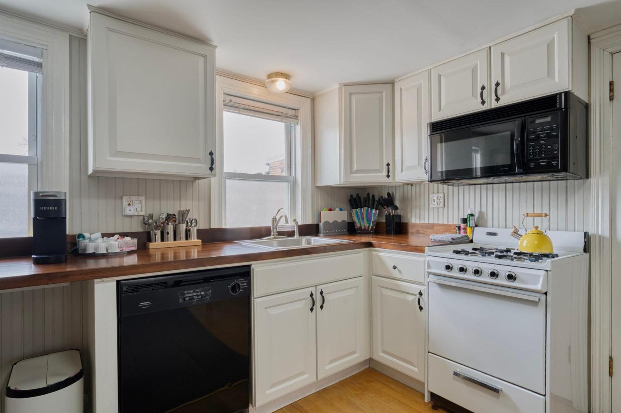 Top-Floor 1Br In Historic Capitol Hill Washington Exterior photo